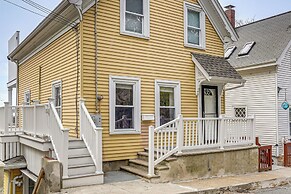 Walk to Gloucester Harbor & Dtwn: Coastal Studio