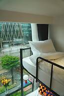 HOTEL LETS Pop