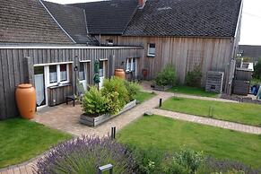 Race & Rest Apartments