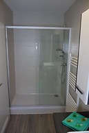 Race & Rest Apartments
