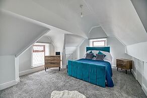 Glendale House by Guestz
