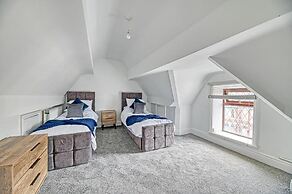 Glendale House by Guestz
