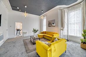 Glendale House by Guestz