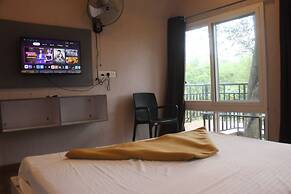 Ivory Inn