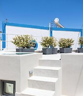 Hotiday Santorini Mesaria