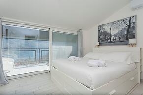 Open View Apartment by Wonderful Italy