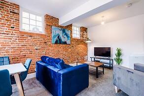 Old Dutch Embassy by Guestz