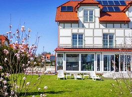 Large, Comfortable Apartment With a Terrace