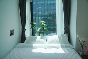 HOTEL LETS ABOVE
