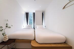 HOTEL LETS ABOVE