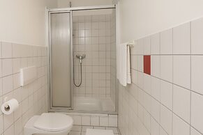 BoardingHouse - Studios & Apartments