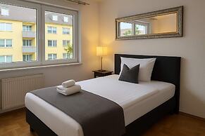 BoardingHouse - Studios & Apartments