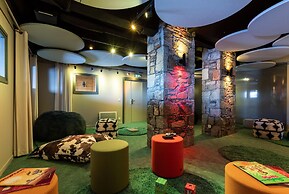 Apartment With Access to Infrared Sauna