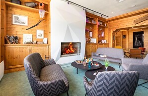 Modern Twin Room With Ski Facilities
