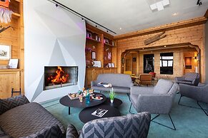 Modern Twin Room With Ski Facilities