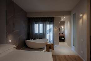 Octantis Signature Rooms