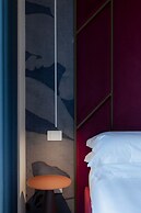 Octantis Signature Rooms
