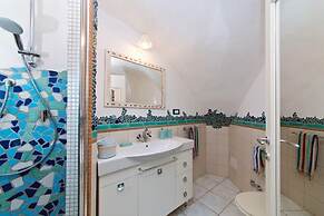 Fantasy House Suites