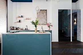 The Gallery Suites by Fragola Collection