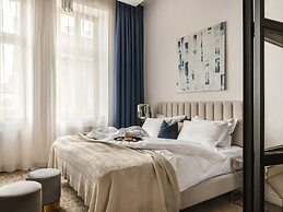 The Gallery Suites by Fragola Collection