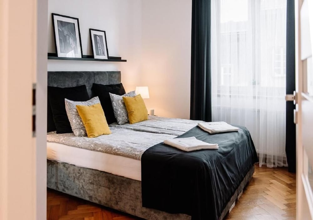 Memory Apartments