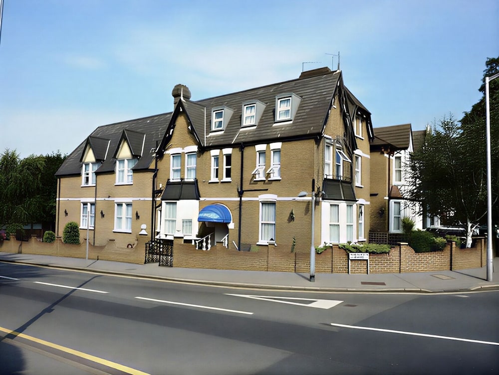 The Kirkdale Hotel