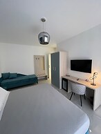 Gheloi Room