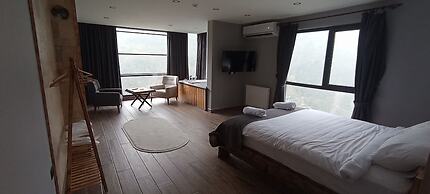 Merze Suit Otel