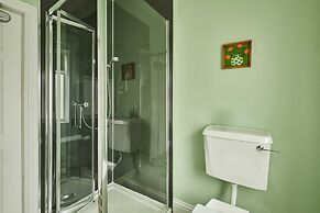 Host Stay - Mulgrave House