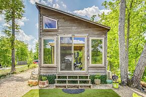 Tiny Cabin Getaway in the Tennessee River Valley