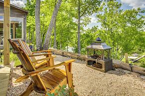 Tiny Cabin Getaway in the Tennessee River Valley