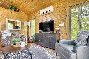 Tiny Cabin Getaway in the Tennessee River Valley