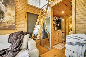 Tiny Cabin Getaway in the Tennessee River Valley