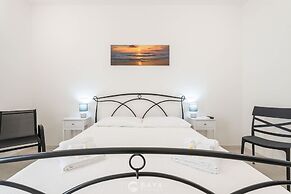 Modern 2BR Retreat in Pula - Bright Quiet