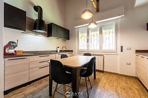 Seaside Villa Apartment With Beach Access