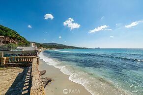 Seaside Villa Apartment With Beach Access