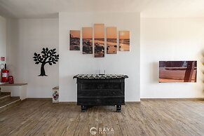 Seaside Villa Apartment With Beach Access