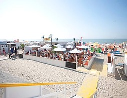 Beachside Stay for 4 in Blankenberge
