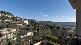 Serene Escape Near Historic Grasse