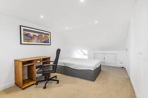 Beautiful 3 Bedroom Flat in Fulham