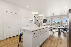 The Retreat - Resort Amenities - New Listing