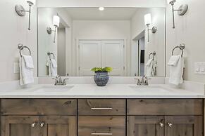 The Retreat - Resort Amenities - New Listing