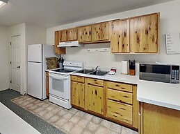 Mountain View Cedar Lodge Cabin