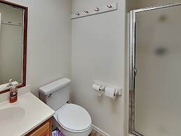 Mountain View Cedar Lodge Cabin