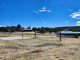 Mountain View Cedar Lodge Cabin