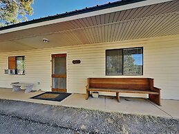 Mountain View Cedar Lodge Cabin