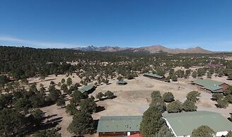 Mountain View Cedar Lodge Cabin
