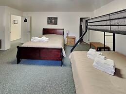 Mountain View Cedar Lodge Cabin