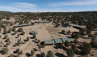 Mountain View Cedar Lodge Cabin
