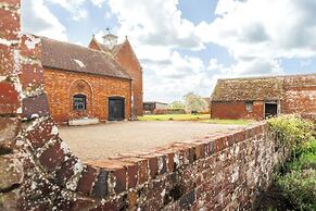 Stunning Five BD Home Near Tewkesbury